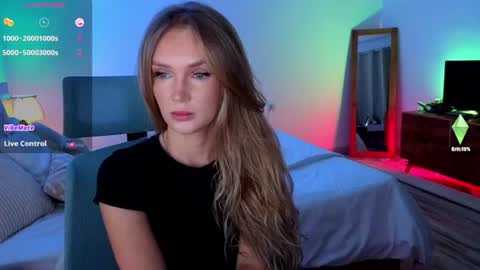Snapshot of disney__princess chatting on 14, 6, 2026 JASMINE online show from 14, 6, 2026