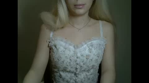 DitaMilton online show from 23, 12, 2024