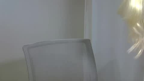 DitaMilton online show from 20, 11, 2025