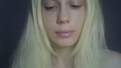 Snapshot of ditamilton chatting on 23, 4, 2026 DitaMilton online show from 23, 4, 2026