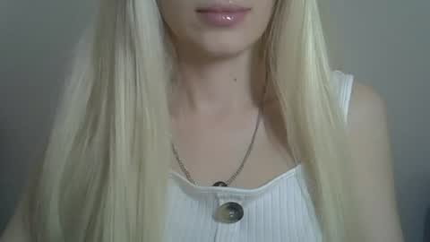 Snapshot of ditamilton chatting on 5, 8, 2026 DitaMilton online show from 5, 8, 2026