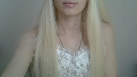 Snapshot of ditamilton chatting on 8, 8, 2026 DitaMilton online show from 8, 8, 2026