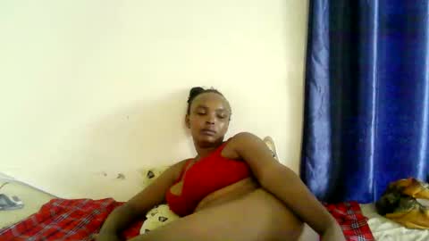 Snapshot of diva_cheupe chatting on 17, 4, 2026 diva_cheupe online show from 17, 4, 2026