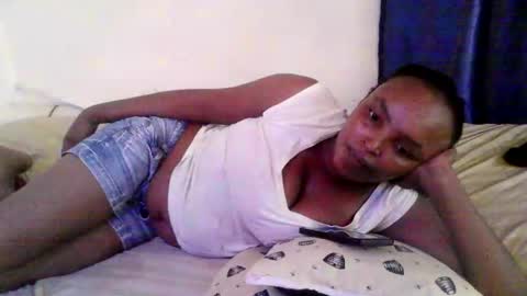 Snapshot of diva_cheupe chatting on 24, 4, 2026 diva_cheupe online show from 24, 4, 2026