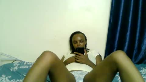 Snapshot of diva_cheupe chatting on 7, 5, 2026 diva_cheupe online show from 7, 5, 2026
