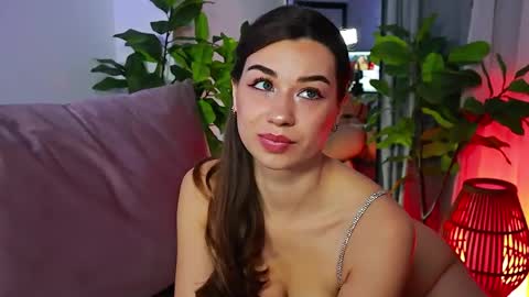 Tia online show from 6, 4, 2026