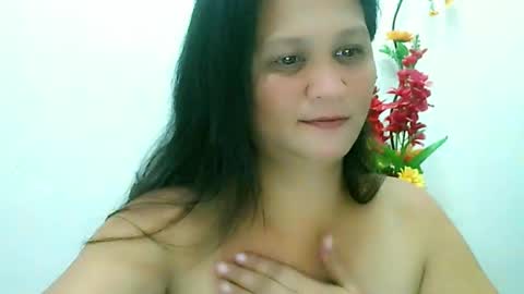 Snapshot of divinegrace10 chatting on 12, 3, 2025 Divine Grace Close To Your Hear online show from 12, 3, 2025