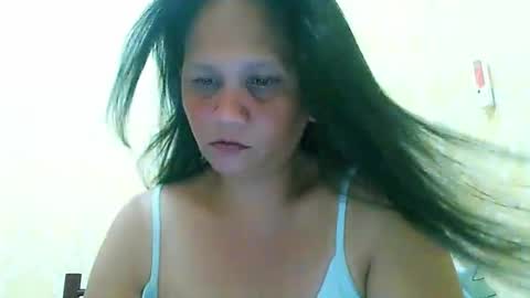 Snapshot of divinegrace10 chatting on 20, 10, 2025 Divine Grace Close To Your Hear online show from 20, 10, 2025