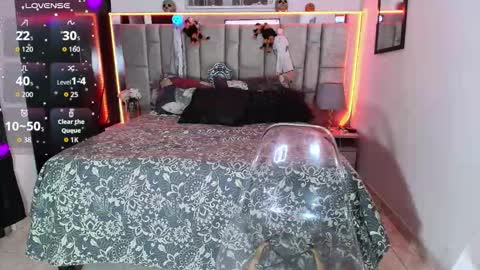 divinepearl online show from 4, 11, 2025