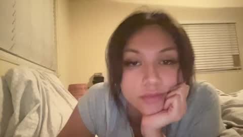 divinity99790831 online show from 12, 2, 2025