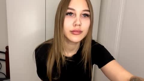 Snapshot of dixiecritchley chatting on 29, 9, 2025 Stella online show from 29, 9, 2025