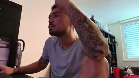 Snapshot of dixonhuang chatting on 19, 9, 2025 D online show from 19, 9, 2025