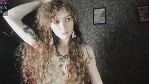 Snapshot of dizer_clop chatting on 8, 11, 2025 Dizer online show from 8, 11, 2025