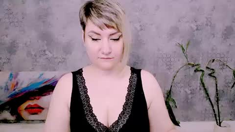 djullia online show from 25, 5, 2026