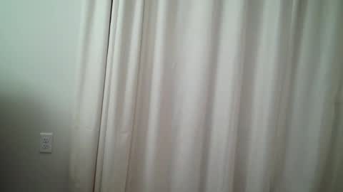 Snapshot of dkj37889 chatting on 1, 3, 2026 Kyle online show from 1, 3, 2026