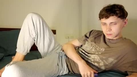 Snapshot of doedeeer chatting on 5, 2, 2025 Alex online show from 5, 2, 2025