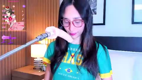 Snapshot of doll_bella_ chatting on 4, 7, 2026 Bella online show from 4, 7, 2026