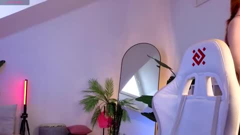 Your doll Lesli online show from 21, 11, 2025