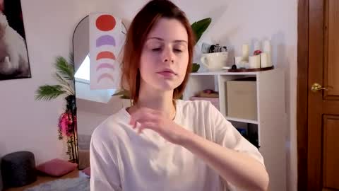 Your doll Lesli online show from 8, 4, 2026