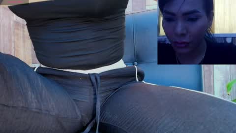 Snapshot of doll_lorenn26 chatting on 10, 5, 2026 doll_lorenn26 online show from 10, 5, 2026