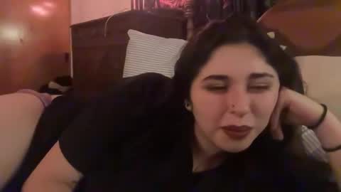 Snapshot of doll_lovely chatting on 11, 4, 2026 Doll online show from 11, 4, 2026