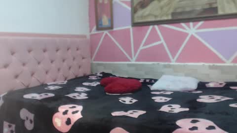 Snapshot of doll_rihana chatting on 7, 5, 2026 doll rihana online show from 7, 5, 2026