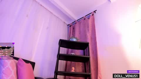 Roxana  independent model can you help me reach 100 hands up uwu online show from 21, 1, 2025