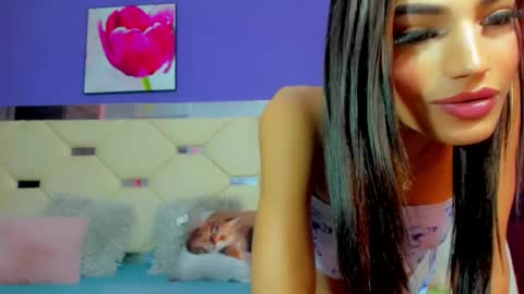 dollcute_latin online show from 17, 4, 2026