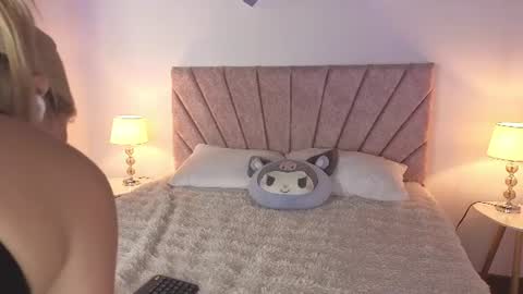 Snapshot of dollfaceink chatting on 22, 6, 2026 DollFaceInk online show from 22, 6, 2026