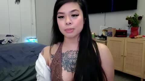 DOLLLFACE online show from 5, 2, 2025