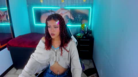dolly_boob online show from 20, 12, 2025