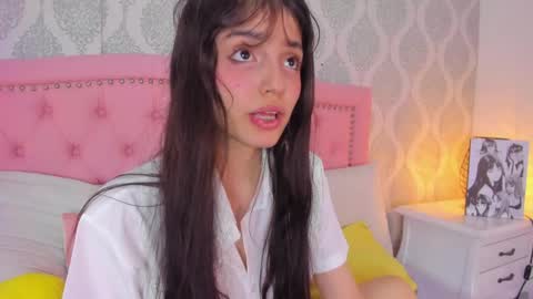 Snapshot of dolly_kitter chatting on 4, 6, 2026 dolly_kitter online show from 4, 6, 2026