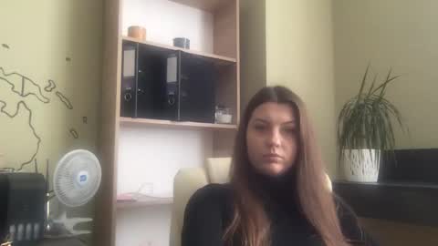 DollyRoma online show from 27, 10, 2025