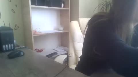 DollyRoma online show from 11, 11, 2025