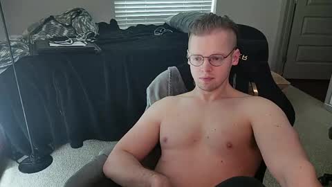Snapshot of doloresman chatting on 27, 4, 2026 doloresman online show from 27, 4, 2026
