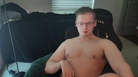 Snapshot of doloresman chatting on 8, 5, 2026 doloresman online show from 8, 5, 2026