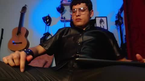 Snapshot of dom2travelers_sm chatting on 21, 9, 2025 Diego Castell online show from 21, 9, 2025