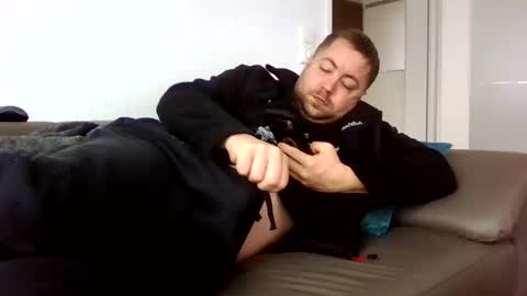 Snapshot of dombio_12 chatting on 5, 12, 2025 dombio_12 online show from 5, 12, 2025