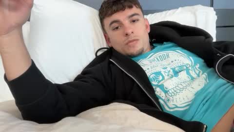 Snapshot of domd3 chatting on 15, 12, 2025 Dom online show from 15, 12, 2025