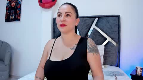 Snapshot of domina0 chatting on 8, 5, 2026 domi online show from 8, 5, 2026
