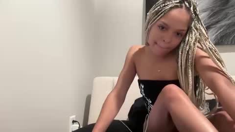 domincanprettyfeett online show from 3, 6, 2026
