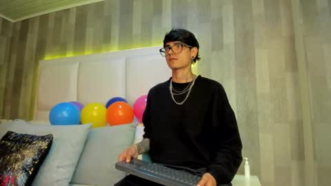 Snapshot of dominic_foox chatting on 14, 2, 2026 Dominic foox online show from 14, 2, 2026