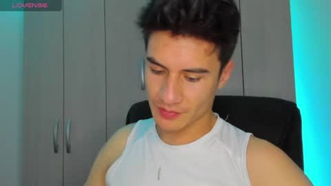 Snapshot of dominic_radccliffe chatting on 12, 7, 2026 Your real love online show from 12, 7, 2026