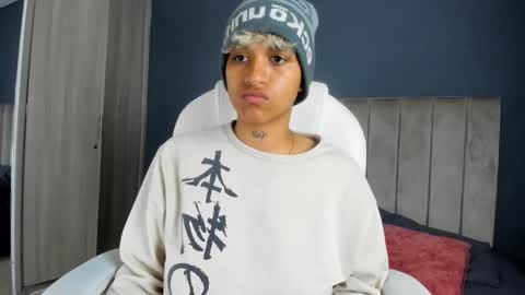 Snapshot of dominick_joness chatting on 5, 1, 2025 Dominick  online show from 5, 1, 2025