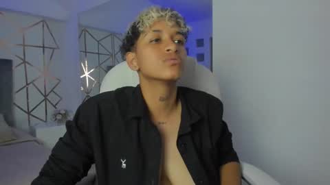 Snapshot of dominick_joness chatting on 10, 1, 2025 Dominick  online show from 10, 1, 2025