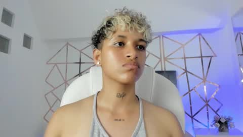 Snapshot of dominick_joness chatting on 11, 1, 2025 Dominick  online show from 11, 1, 2025