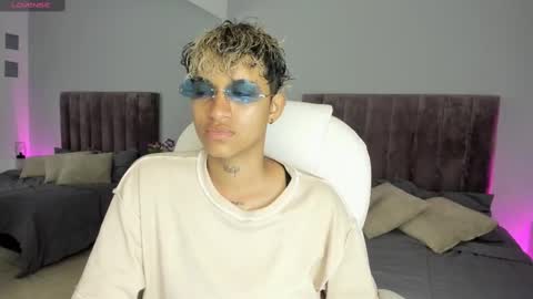 Snapshot of dominick_joness chatting on 19, 1, 2025 Dominick  online show from 19, 1, 2025