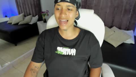 Snapshot of dominick_joness chatting on 29, 1, 2025 Dominick  online show from 29, 1, 2025