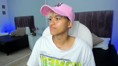 Snapshot of dominick_joness chatting on 8, 2, 2025 Dominick  online show from 8, 2, 2025