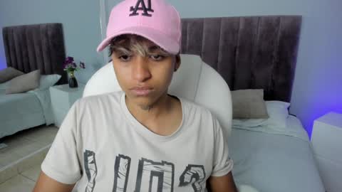 Snapshot of dominick_joness chatting on 8, 2, 2025 Dominick  online show from 8, 2, 2025